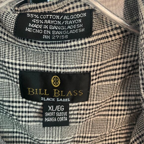 Bill Blass Men's Seersucker Short Sleeve Shirt - Picture 4 of 5